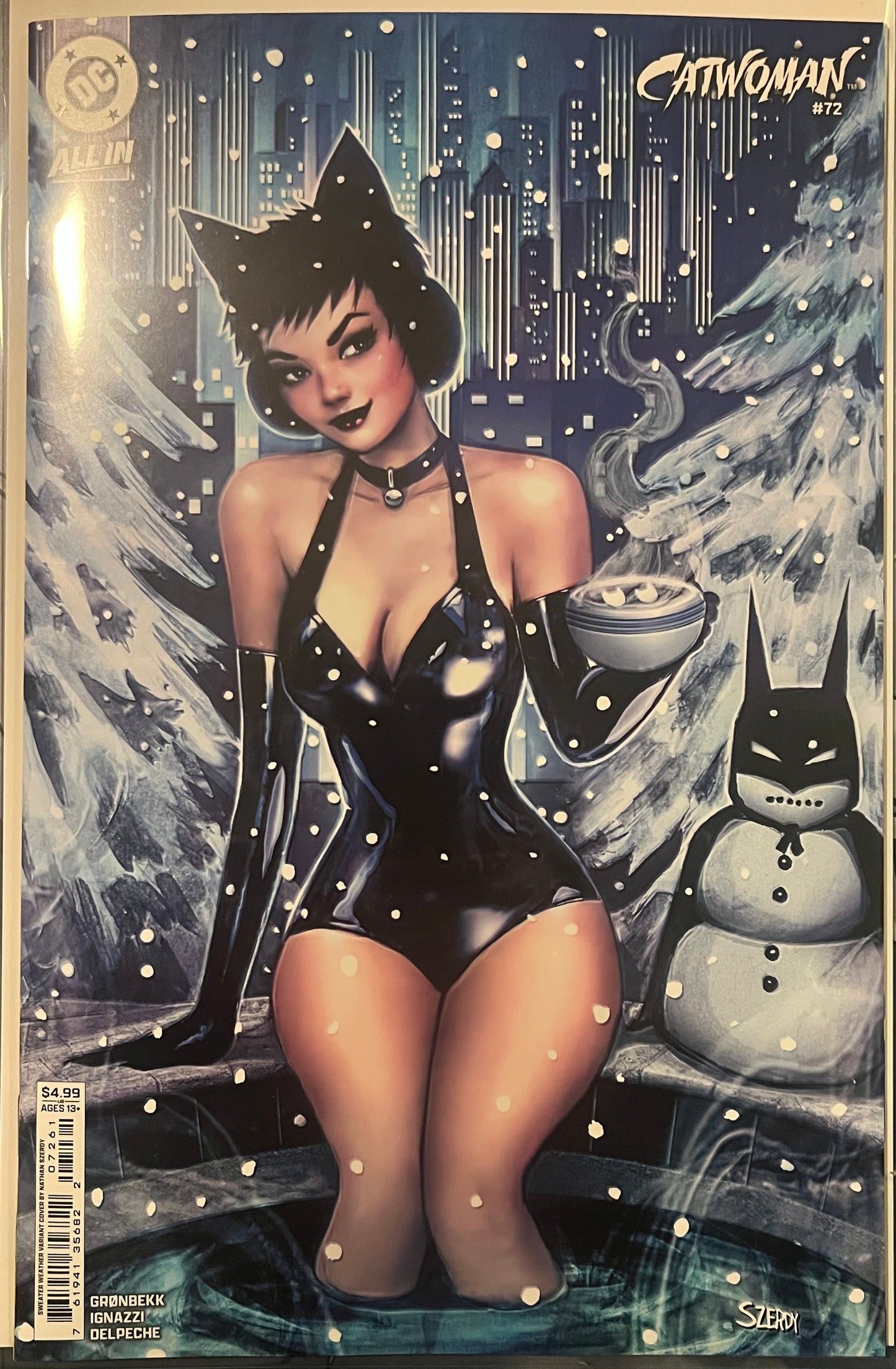 Catwoman, Vol. 5 #72F (Sweater Weather variant)
